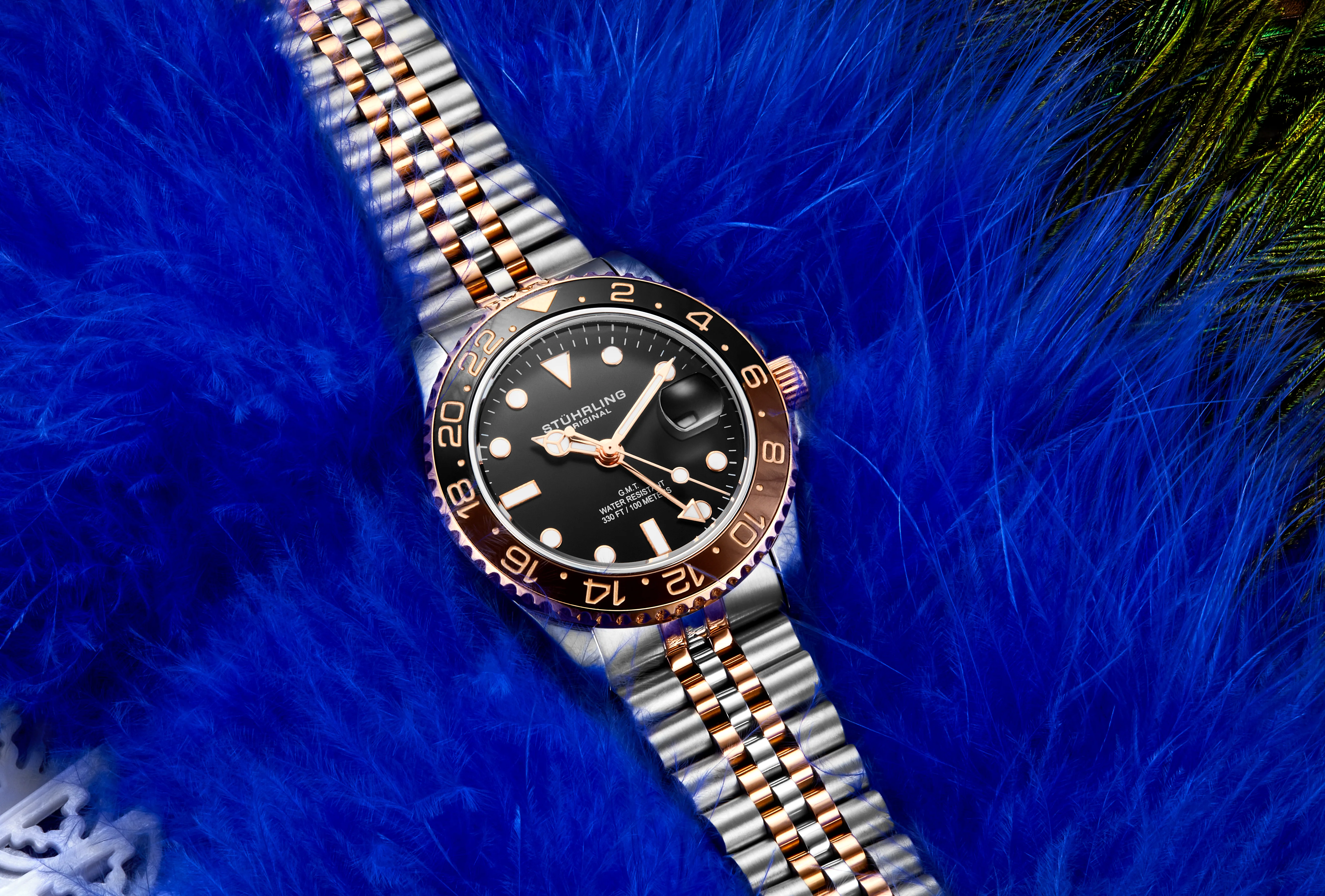 Aquadiver GMT Two Tone / Silver + Rose Gold | Black Dial - Image 2