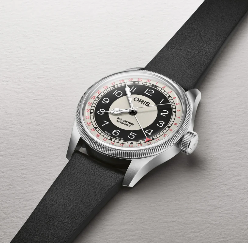 Big Crown Pointer Date Bullseye Black & White/Black Leather Black-White Dial - Image 4