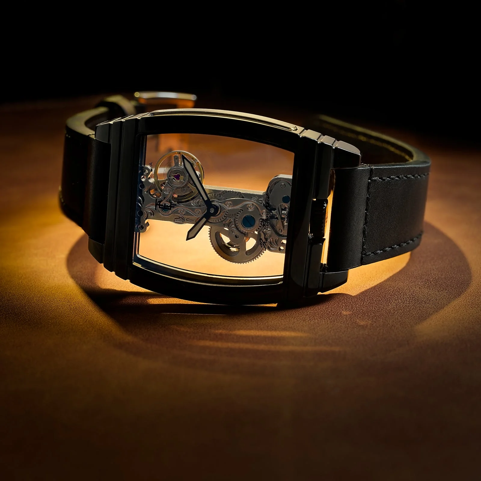 Discovery Wolver Bridge Mechanical Black / Genuine Leather Transparent Dial - Image 4
