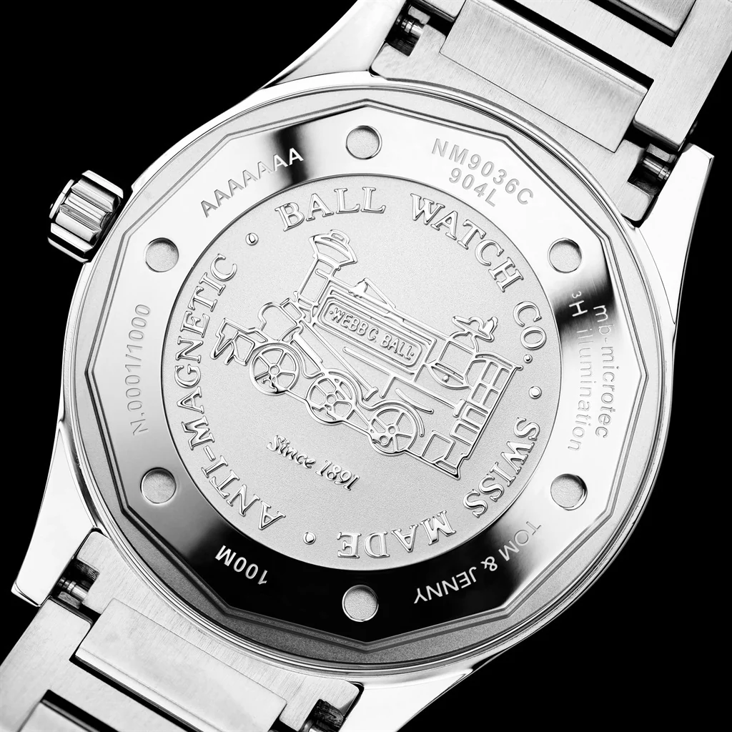 Engineer III Marvelight Chronometer Day/Date (Green / Steel) Green / Steel Green Dial - Image 5