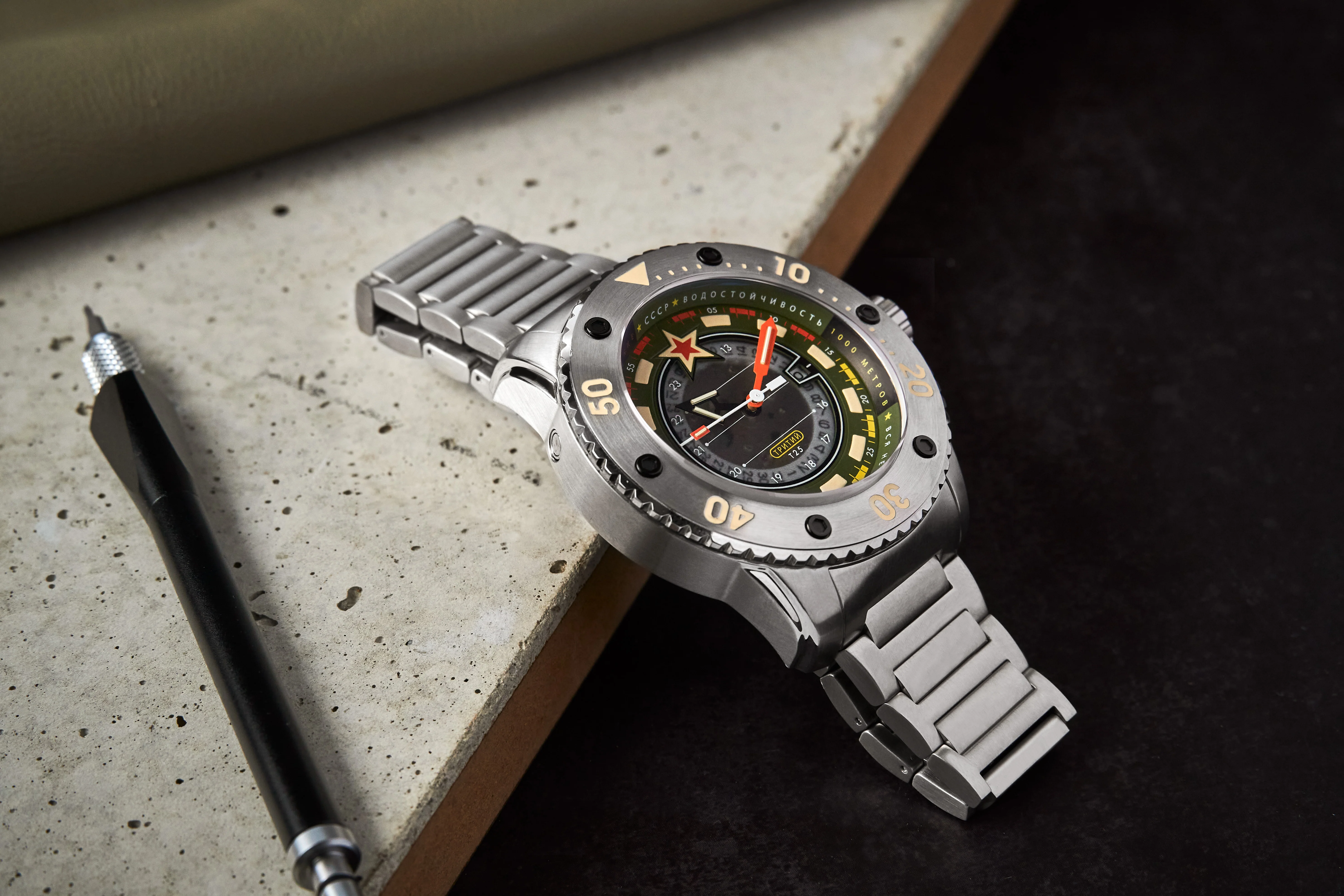 Kondor Tritium Limited Edition Silver / Green Green Dial - Image 3