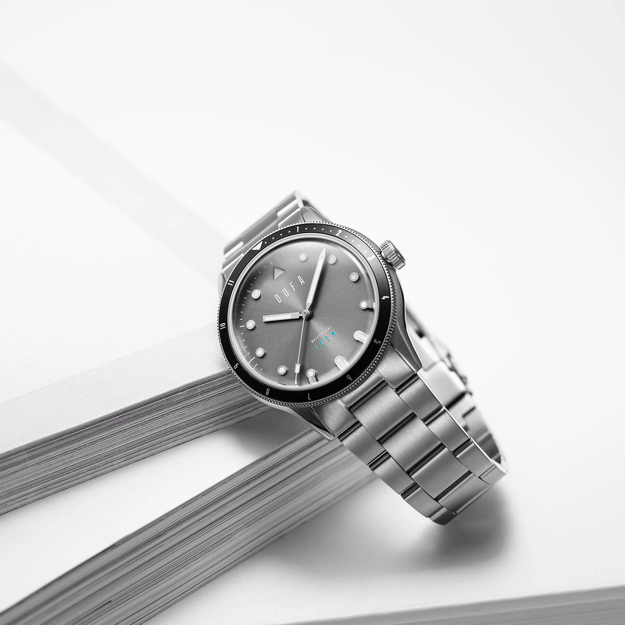 TAUCHEN MECA QUARTZ Gray  / Stainless Steel | Gray Dial - Image 2
